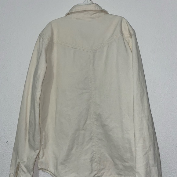 American Eagle Off white/Cream colored button up - Picture 4 of 5